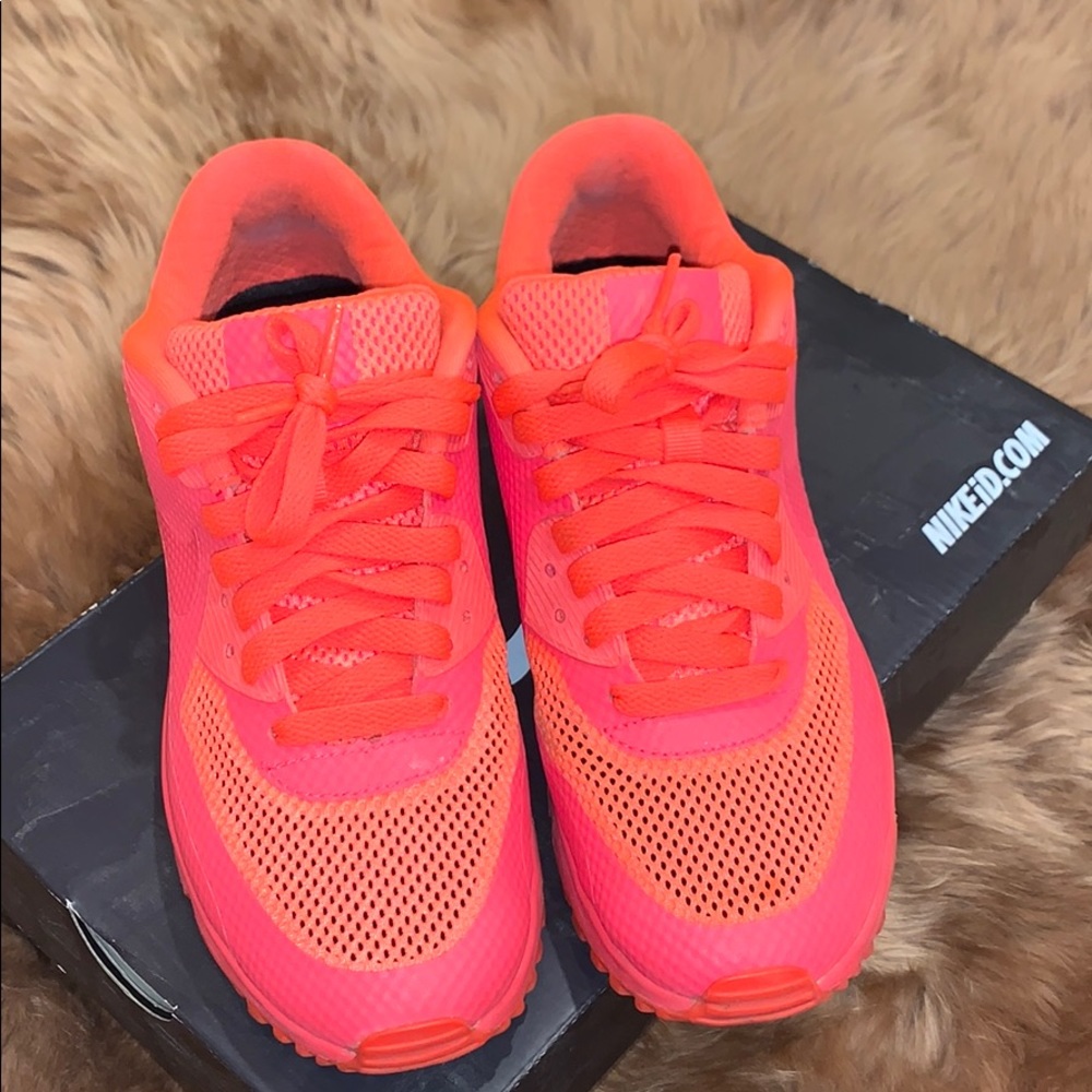 Custom Nike - Picture 5 of 8